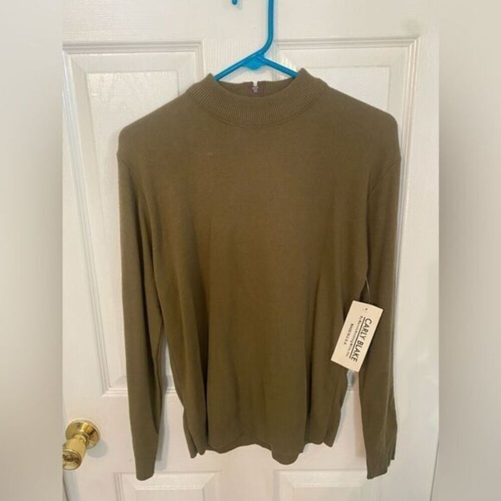 - New Carly‎ Blake brown turtleneck size XL